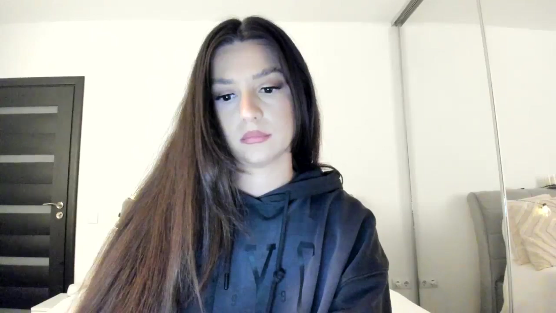 Gallery image thumbnail from Eve___'s myfreecams stream on, 12/09/2023, 15:49 image 17 of 20