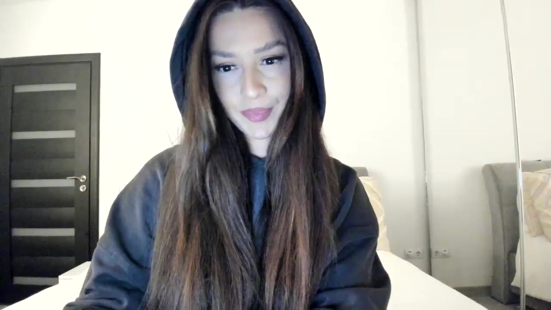 Gallery image thumbnail from Eve___'s myfreecams stream on, 12/09/2023, 15:49 image 11 of 20