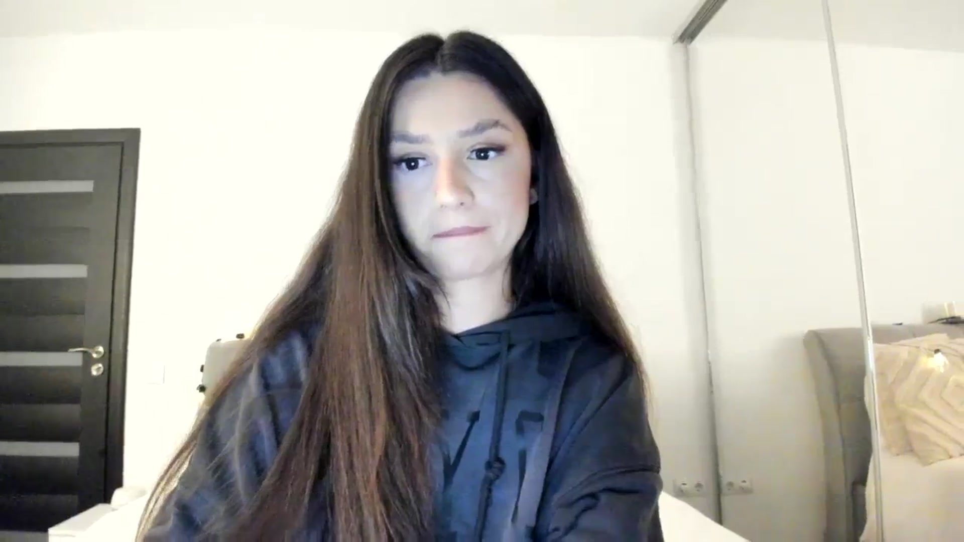 Gallery image thumbnail from Eve___'s myfreecams stream on, 12/09/2023, 15:49 image 18 of 20