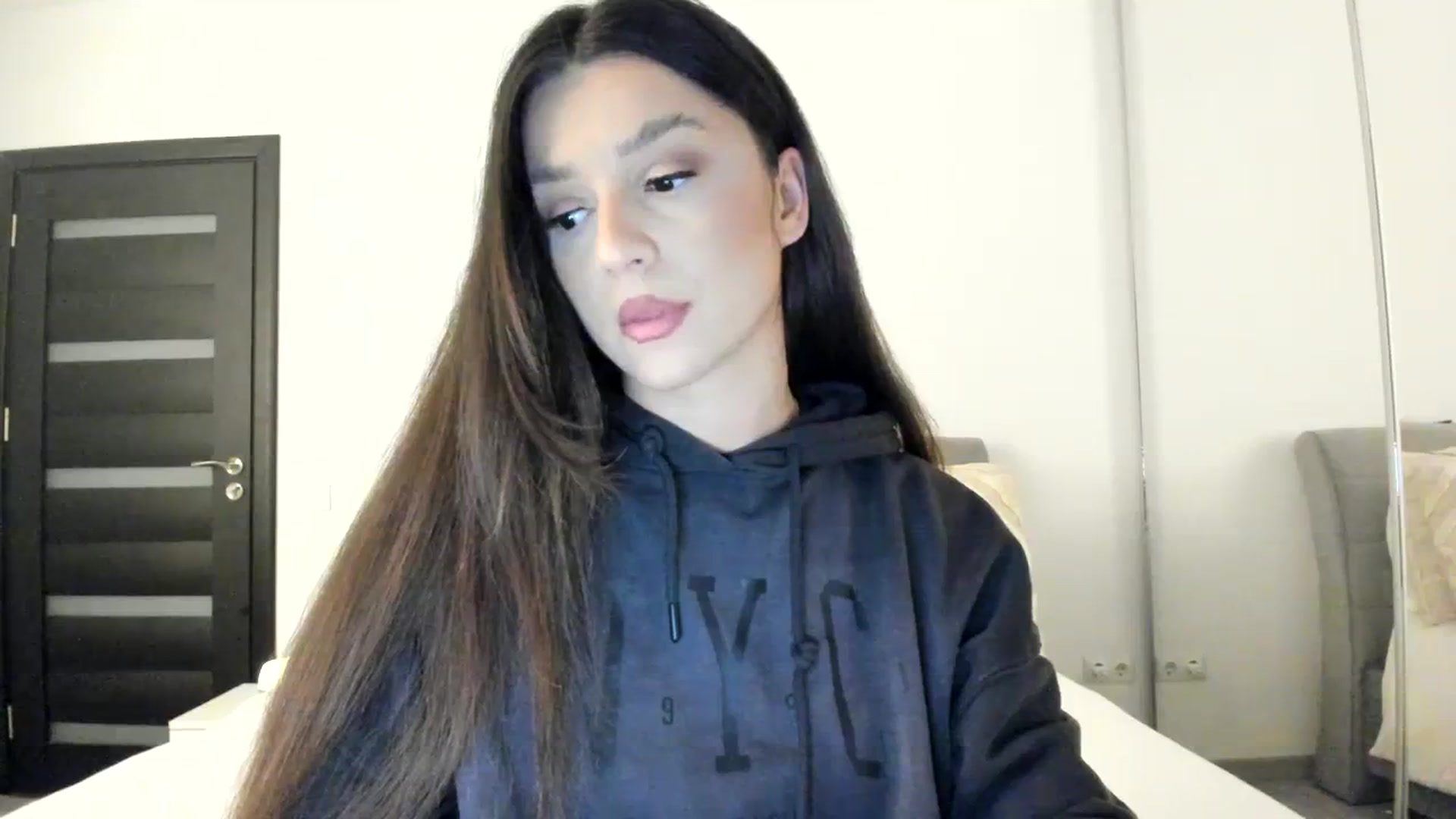 Gallery image thumbnail from Eve___'s myfreecams stream on, 12/09/2023, 15:49 image 2 of 20