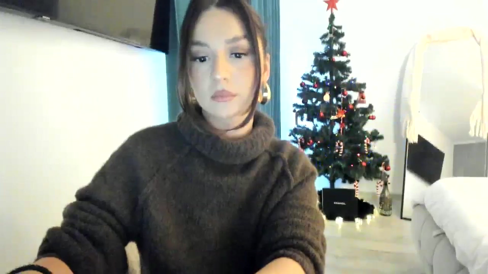 Gallery image thumbnail from Eve___'s myfreecams stream on, 12/10/2023, 15:06 image 6 of 20
