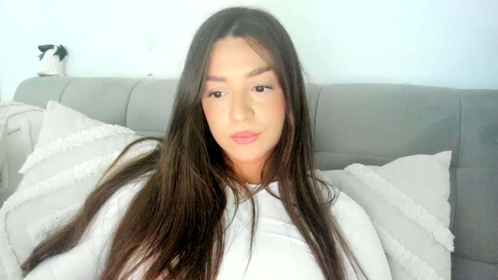 Gallery image thumbnail from Eve___'s myfreecams stream on, 12/21/2023, 15:21 image 18 of 20