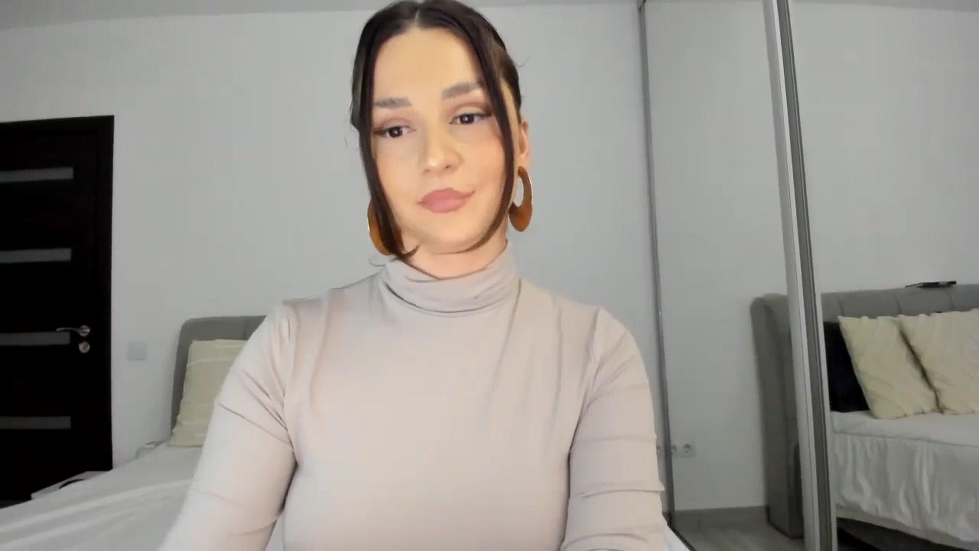 Gallery image thumbnail from Eve___'s myfreecams stream on, 01/12/2024, 17:18 image 5 of 20
