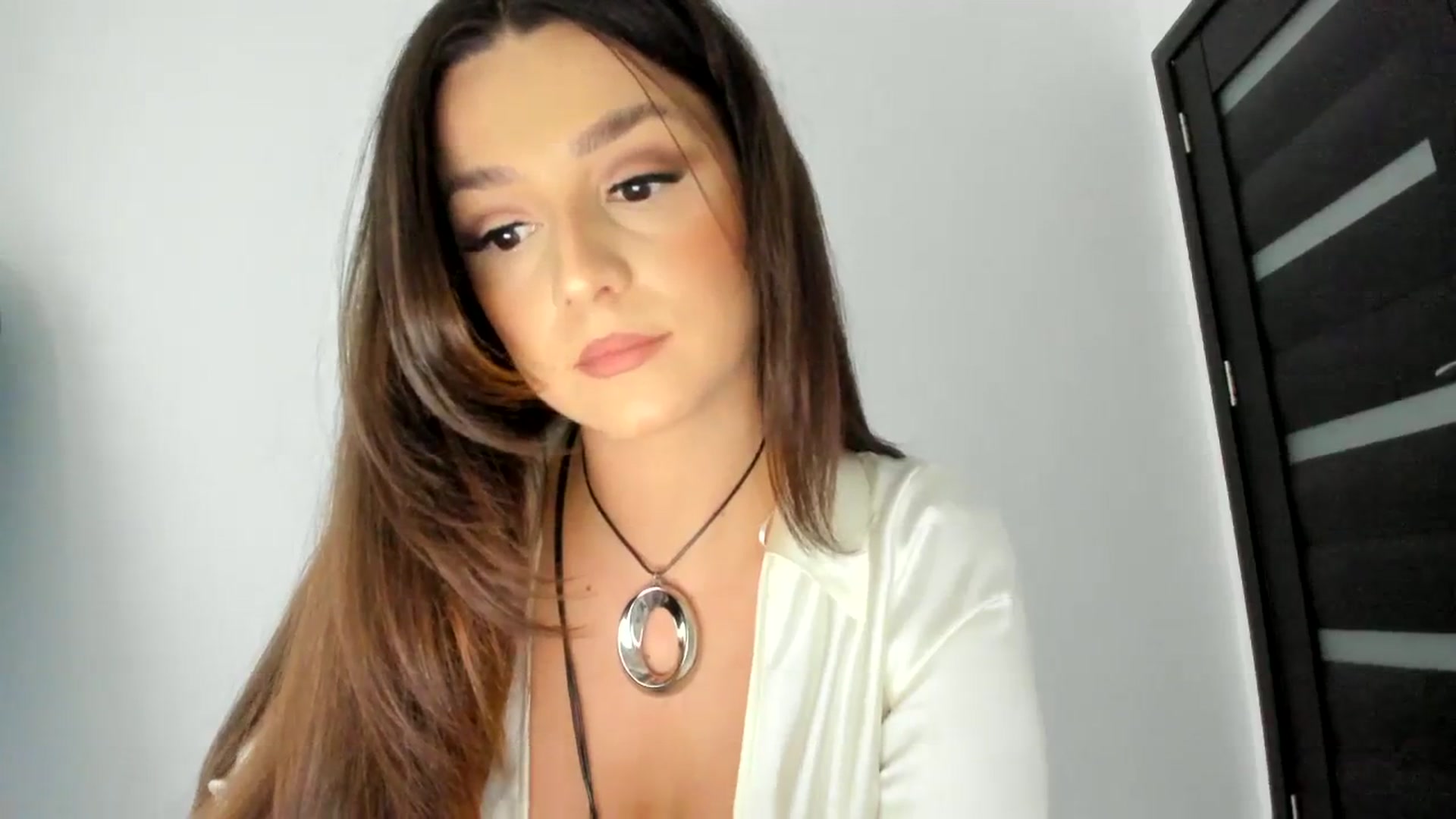 Gallery image thumbnail from Eve___'s myfreecams stream on, 01/19/2024, 16:22 image 3 of 20