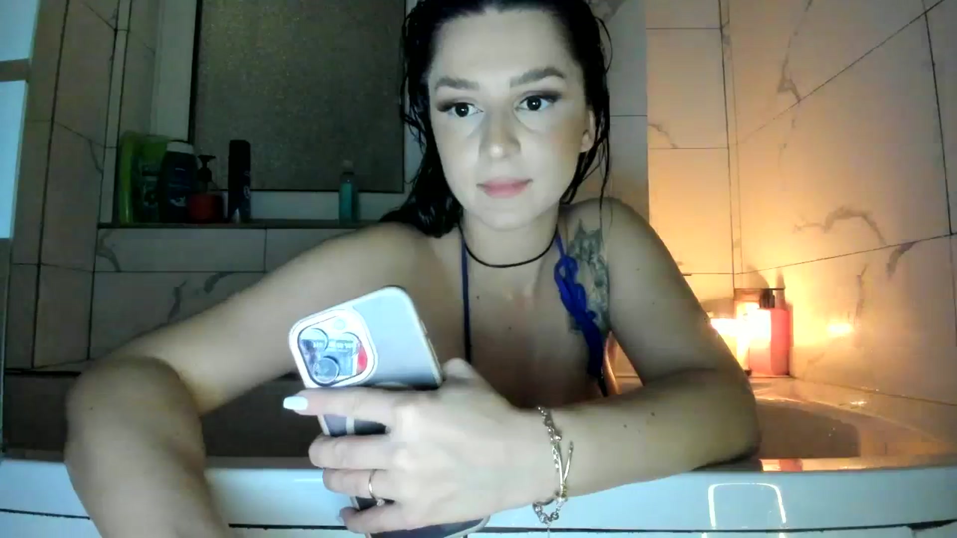 Gallery image thumbnail from Eve___'s myfreecams stream on, 01/20/2024, 17:26 image 14 of 20