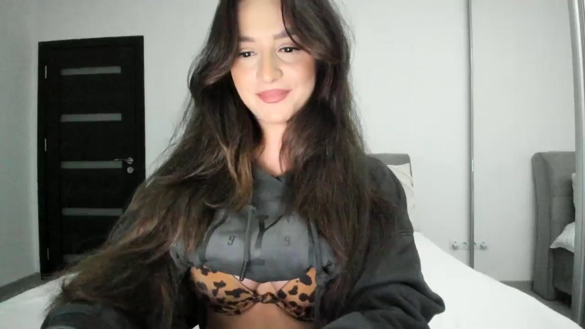 Gallery image thumbnail from Eve___'s myfreecams stream on, 01/21/2024, 17:01 image 4 of 20