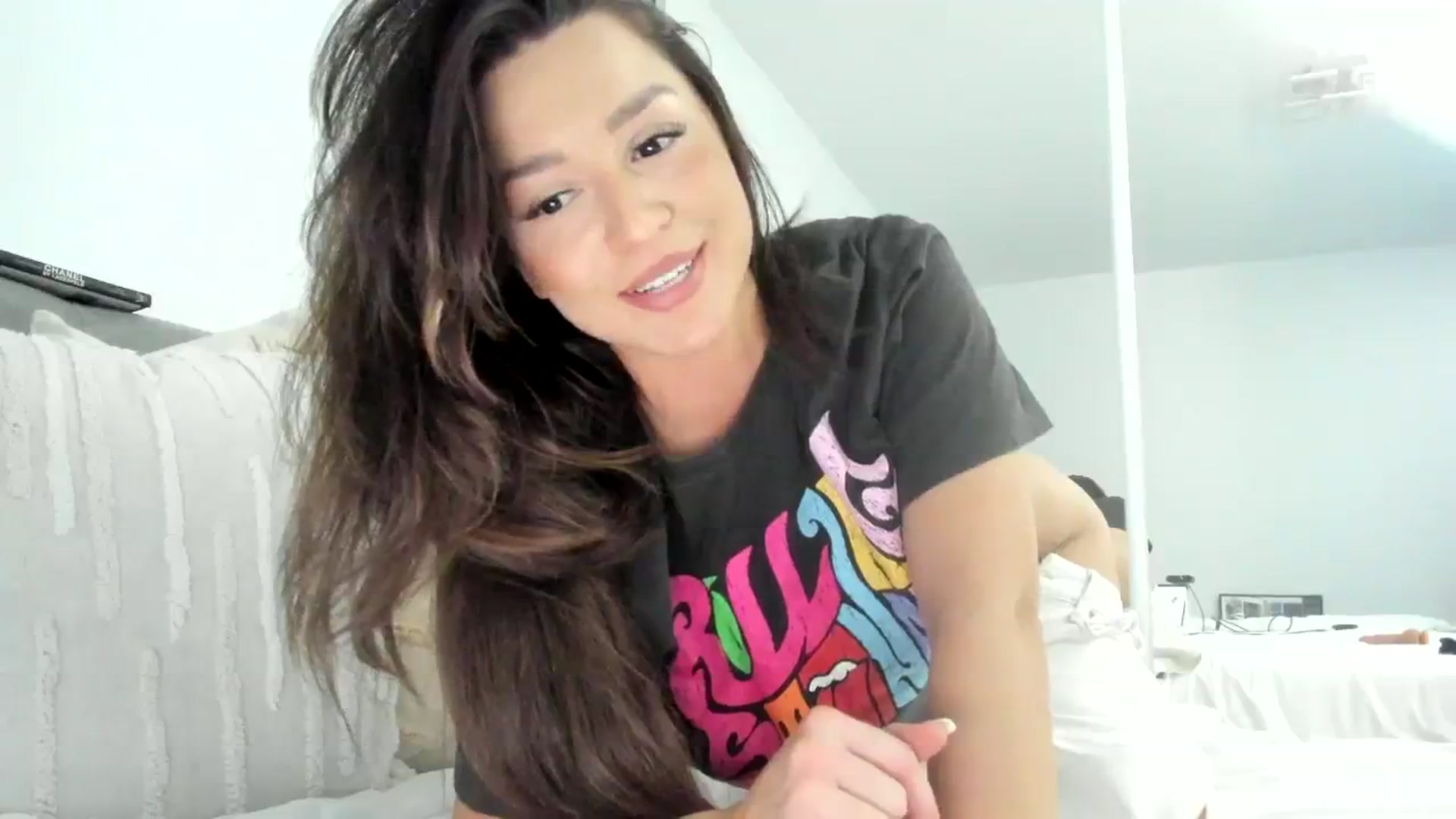 Gallery image thumbnail from Eve___'s myfreecams stream on, 01/27/2024, 18:46 image 19 of 20