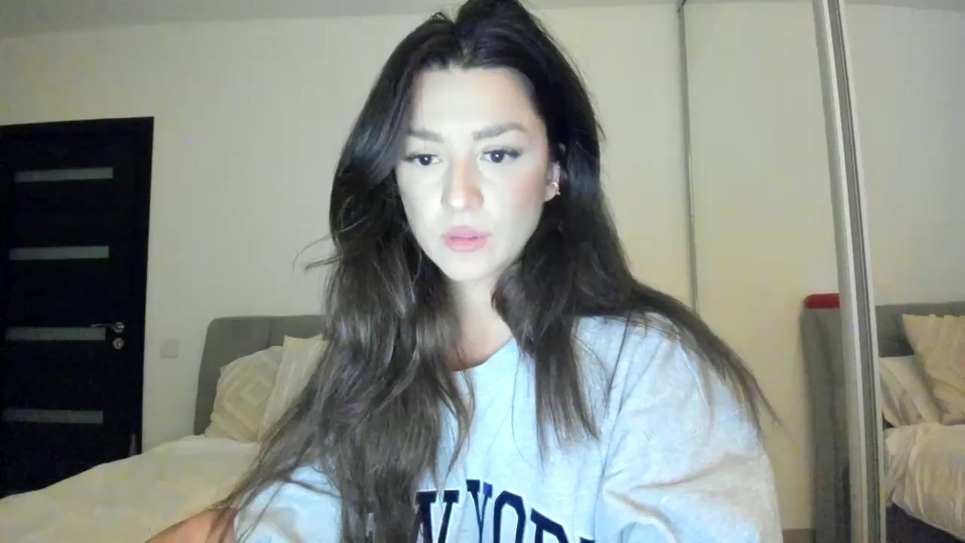 Gallery image thumbnail from Eve___'s myfreecams stream on, 01/27/2024, 19:49 image 19 of 20