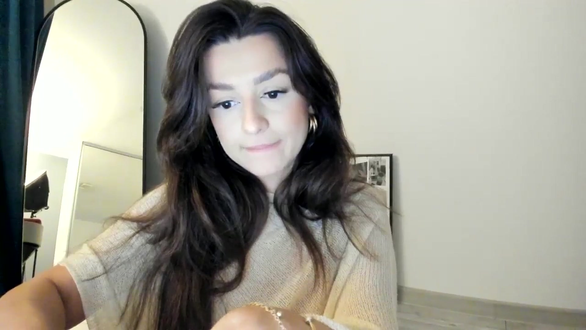Gallery image thumbnail from Eve___'s myfreecams stream on, 01/28/2024, 18:27 image 20 of 20