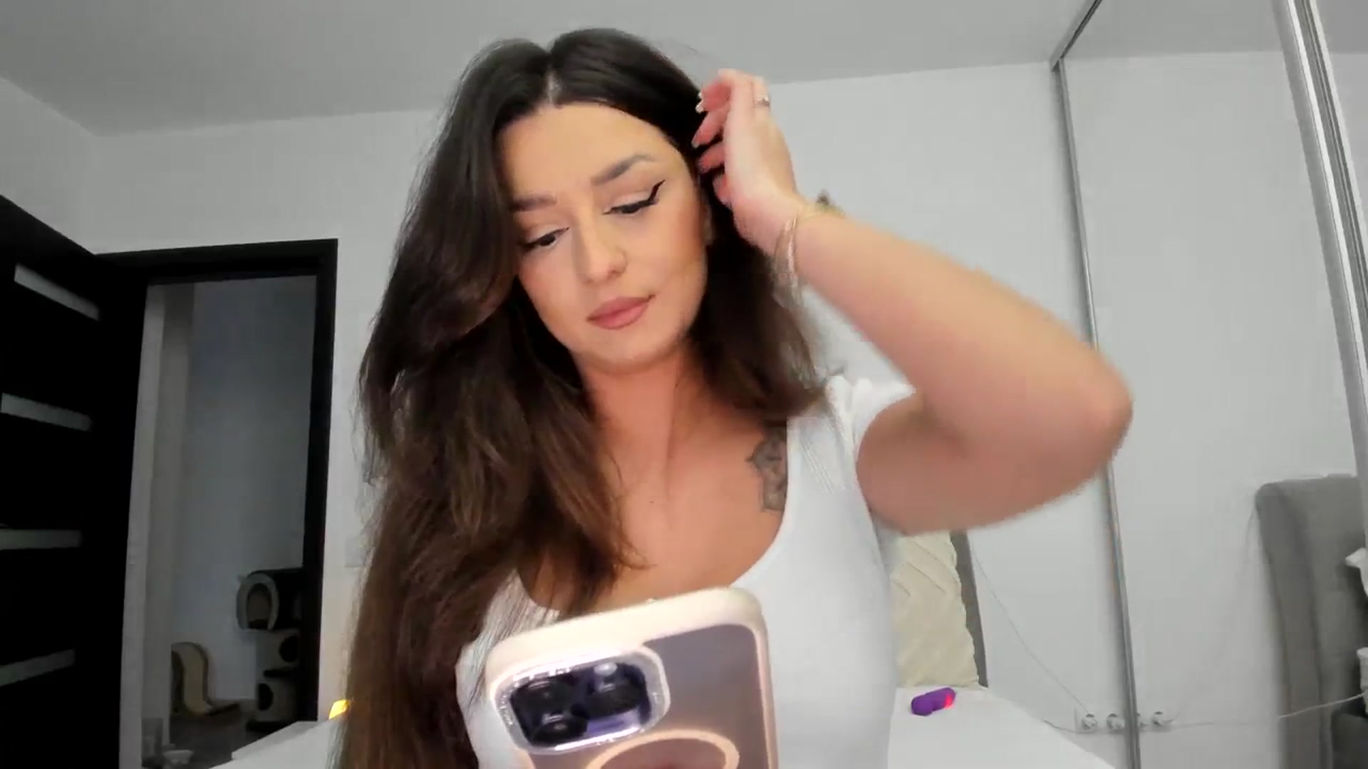 Gallery image thumbnail from Eve___'s myfreecams stream on, 02/02/2024, 14:45 image 2 of 20