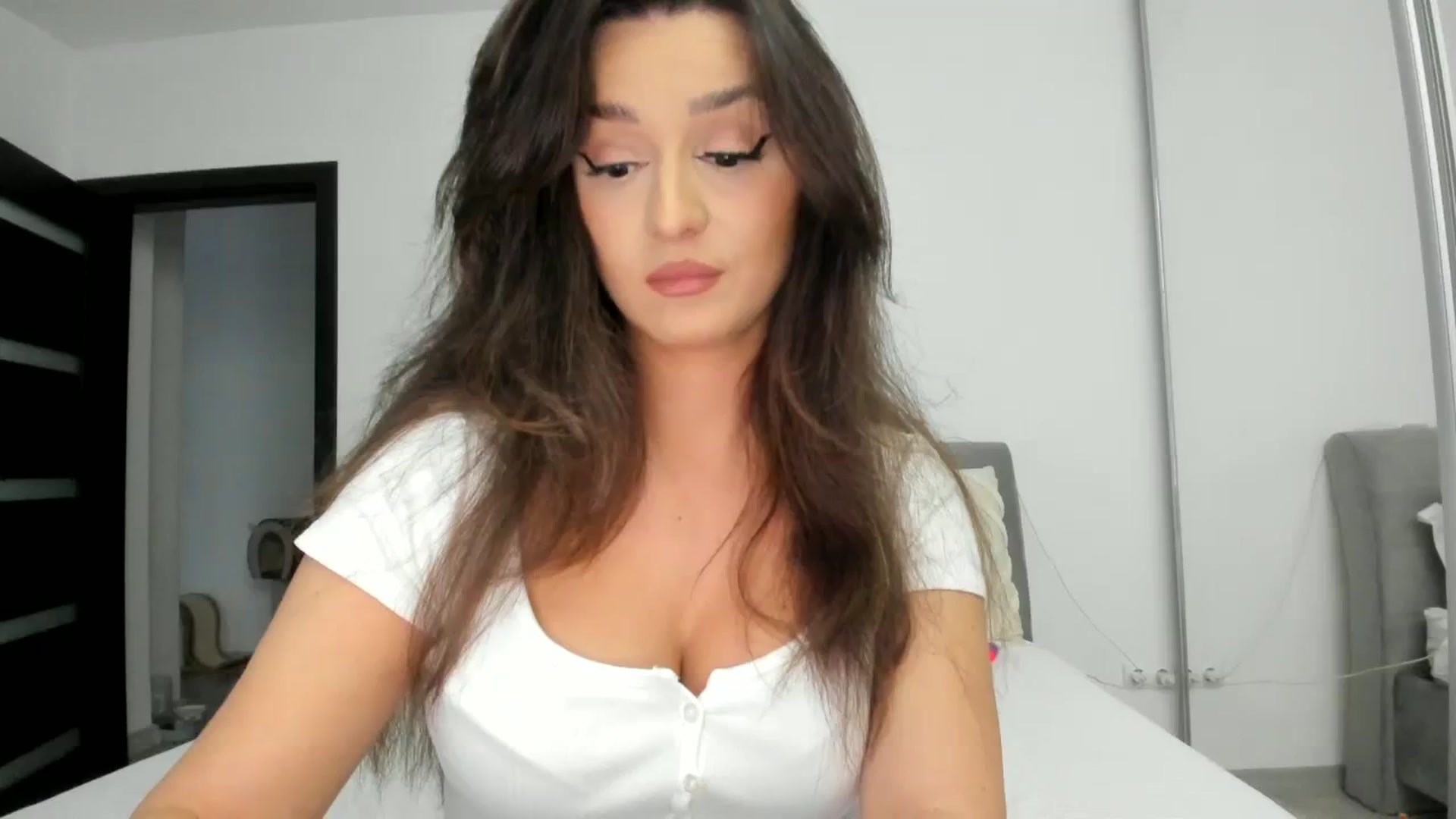Gallery image thumbnail from Eve___'s myfreecams stream on, 02/02/2024, 14:45 image 8 of 20