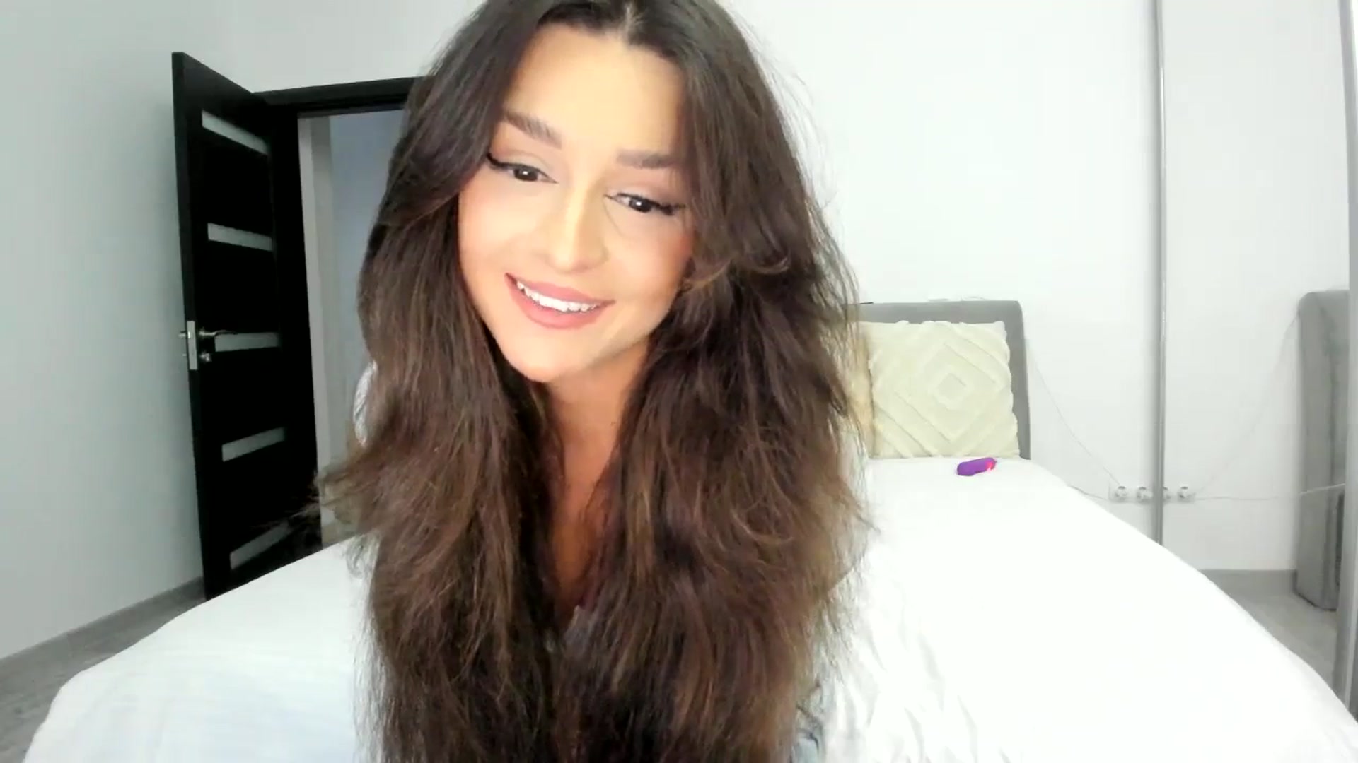 Gallery image thumbnail from Eve___'s myfreecams stream on, 02/02/2024, 14:45 image 11 of 20