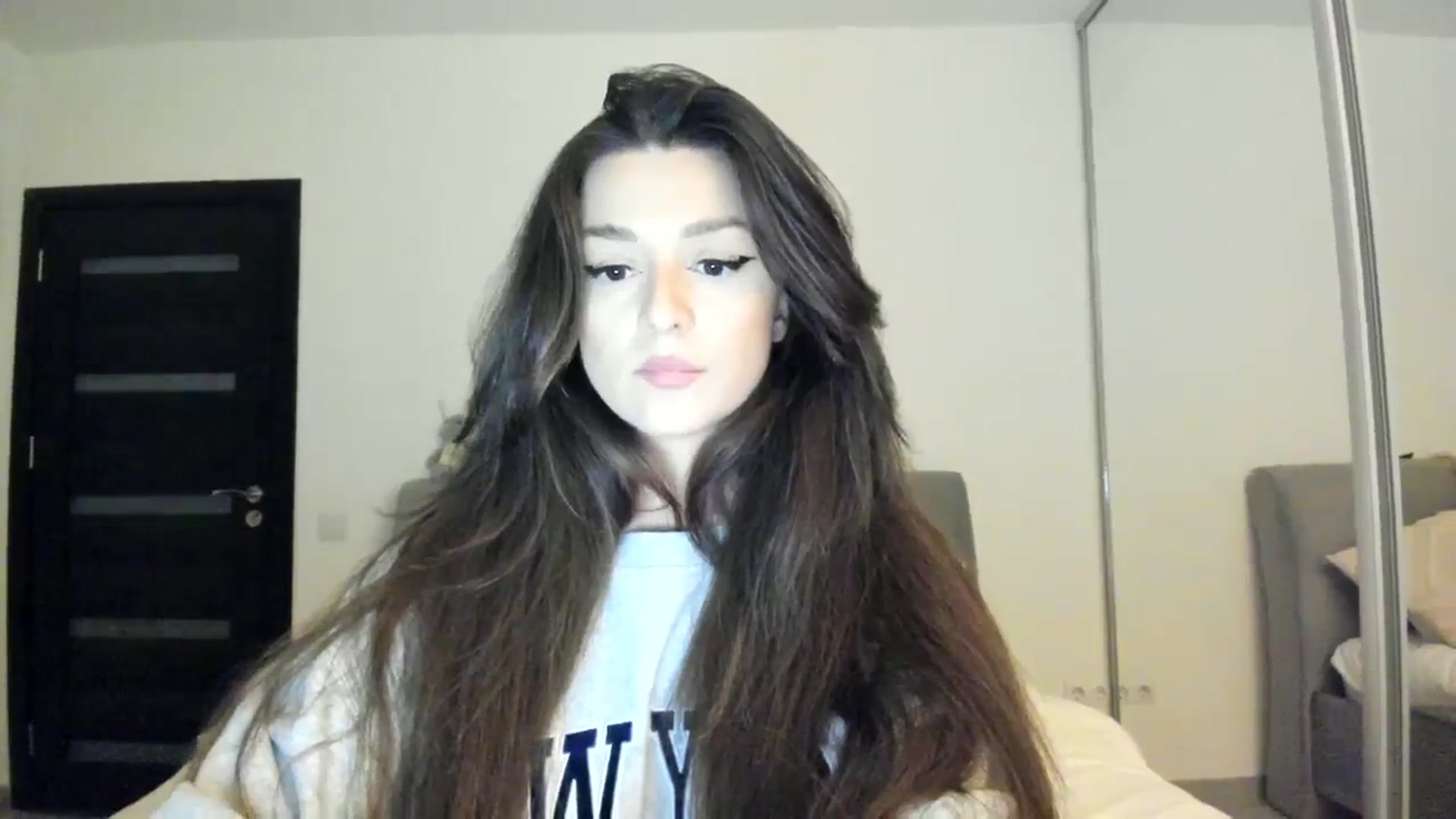 Gallery image thumbnail from Eve___'s myfreecams stream on, 02/11/2024, 18:32 image 4 of 20
