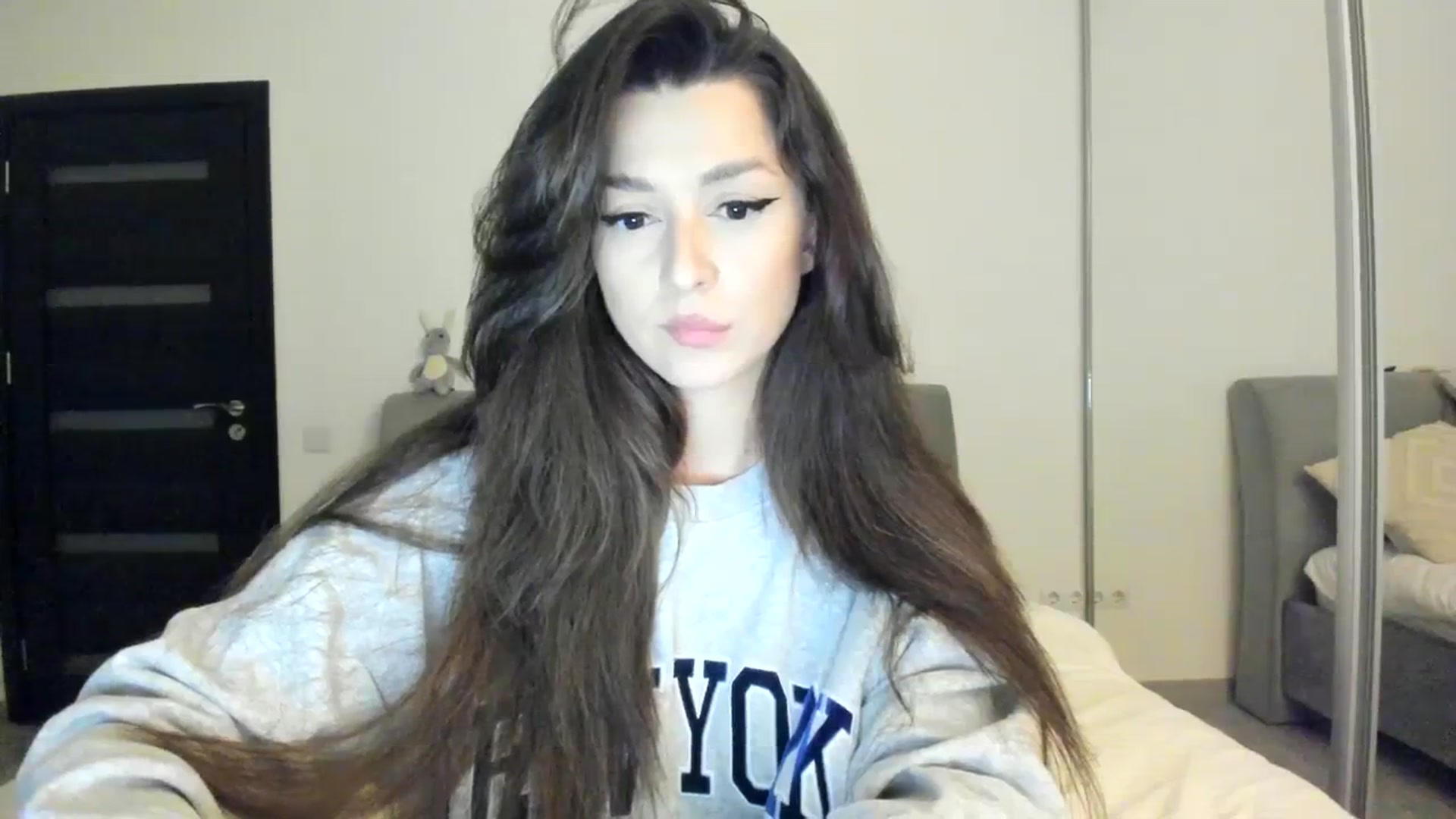 Gallery image thumbnail from Eve___'s myfreecams stream on, 02/11/2024, 18:32 image 9 of 20