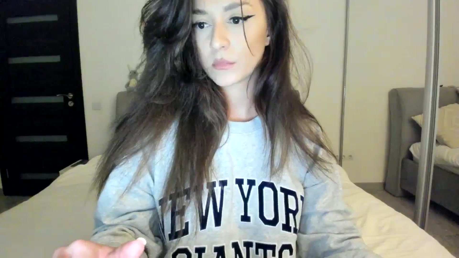 Gallery image thumbnail from Eve___'s myfreecams stream on, 02/11/2024, 18:32 image 19 of 20