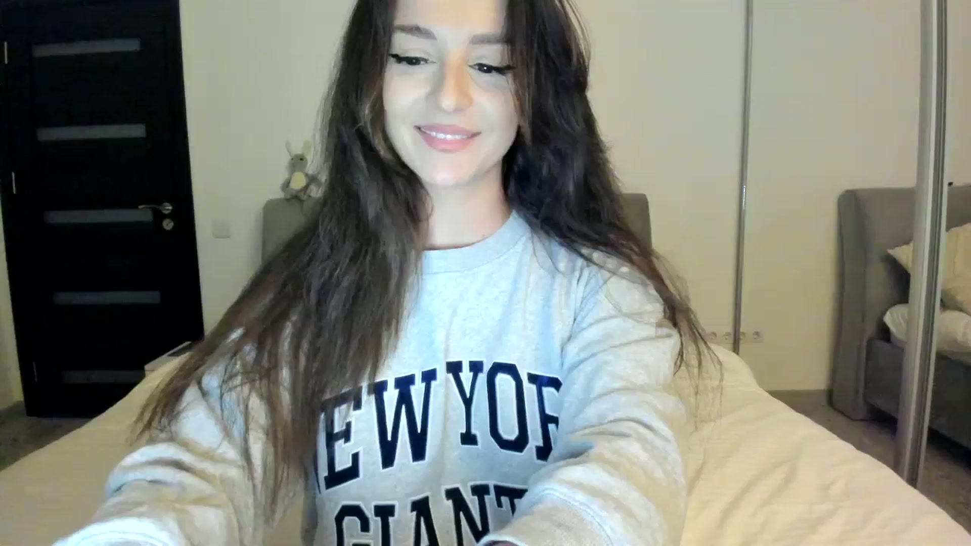 Gallery image thumbnail from Eve___'s myfreecams stream on, 02/11/2024, 18:32 image 5 of 20