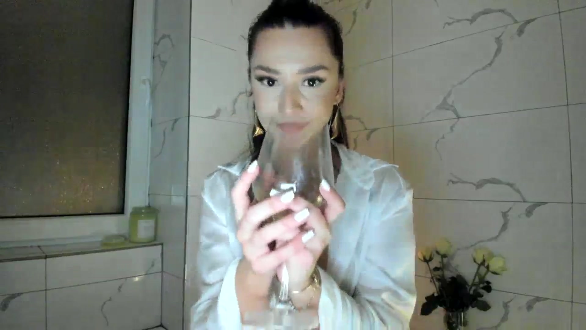 Gallery image thumbnail from Eve___'s myfreecams stream on, 02/14/2024, 18:49 image 14 of 20