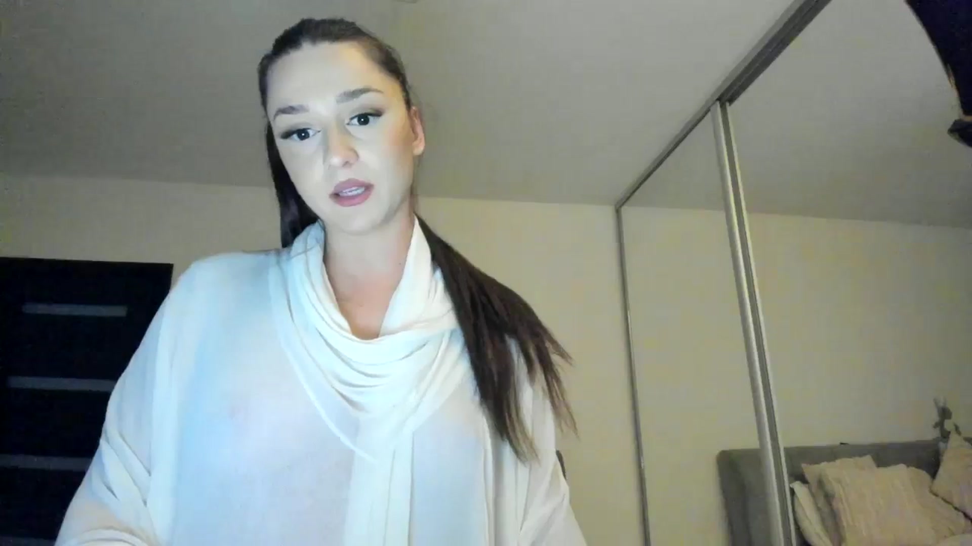 Gallery image thumbnail from Eve___'s myfreecams stream on, 02/18/2024, 18:42 image 11 of 20