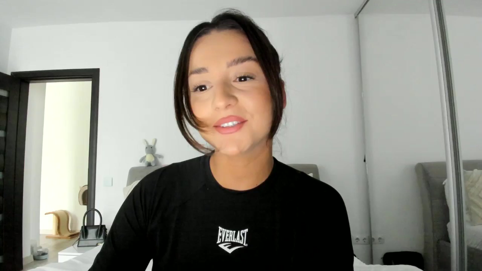 Gallery image thumbnail from Eve___'s myfreecams stream on, 02/21/2024, 14:36 image 7 of 20