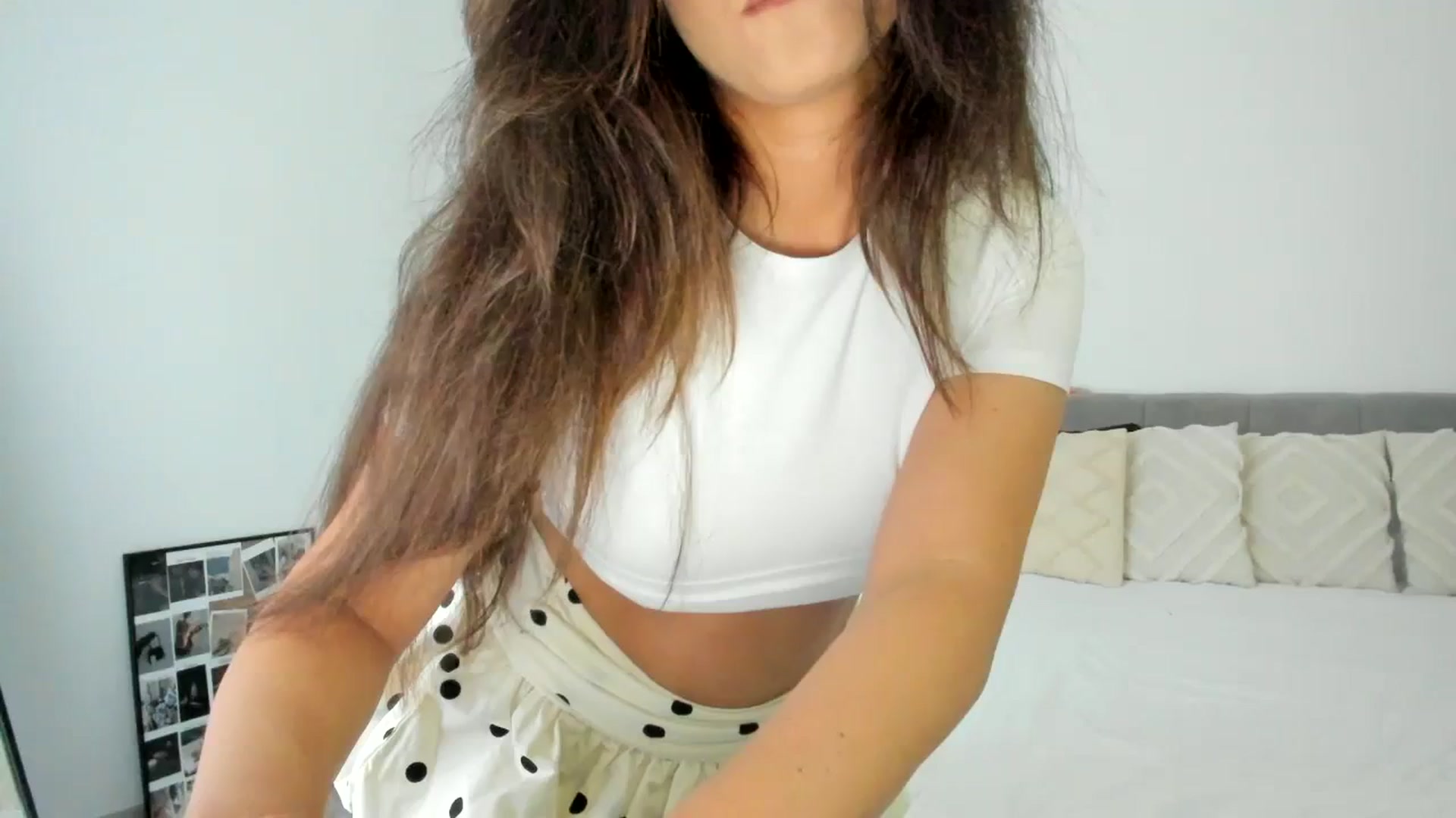 Gallery image thumbnail from Eve___'s myfreecams stream on, 02/23/2024, 15:27 image 6 of 20