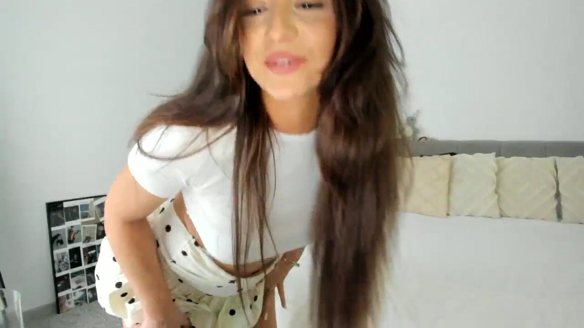 Gallery image thumbnail from Eve___'s myfreecams stream on, 02/23/2024, 15:27 image 4 of 20