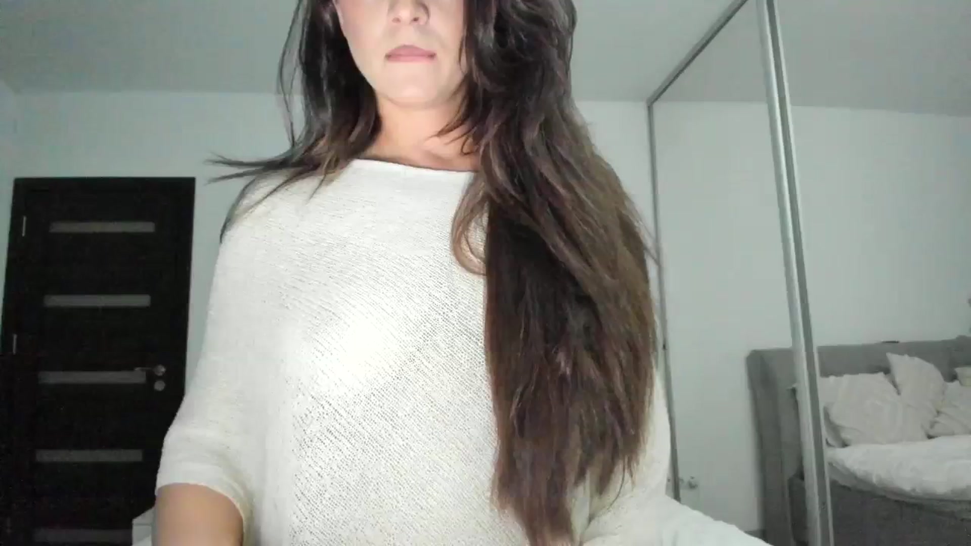 Gallery image thumbnail from Eve___'s myfreecams stream on, 03/02/2024, 17:35 image 15 of 20