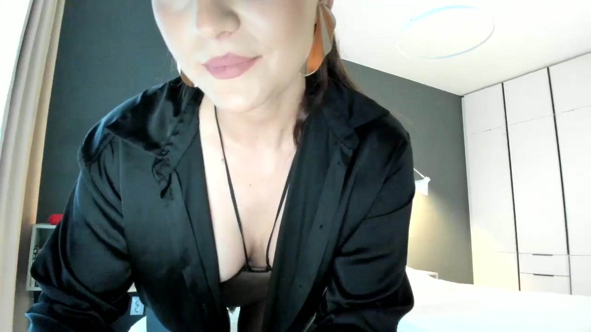 Gallery image thumbnail from Eve___'s myfreecams stream on, 03/09/2024, 16:29 image 16 of 20