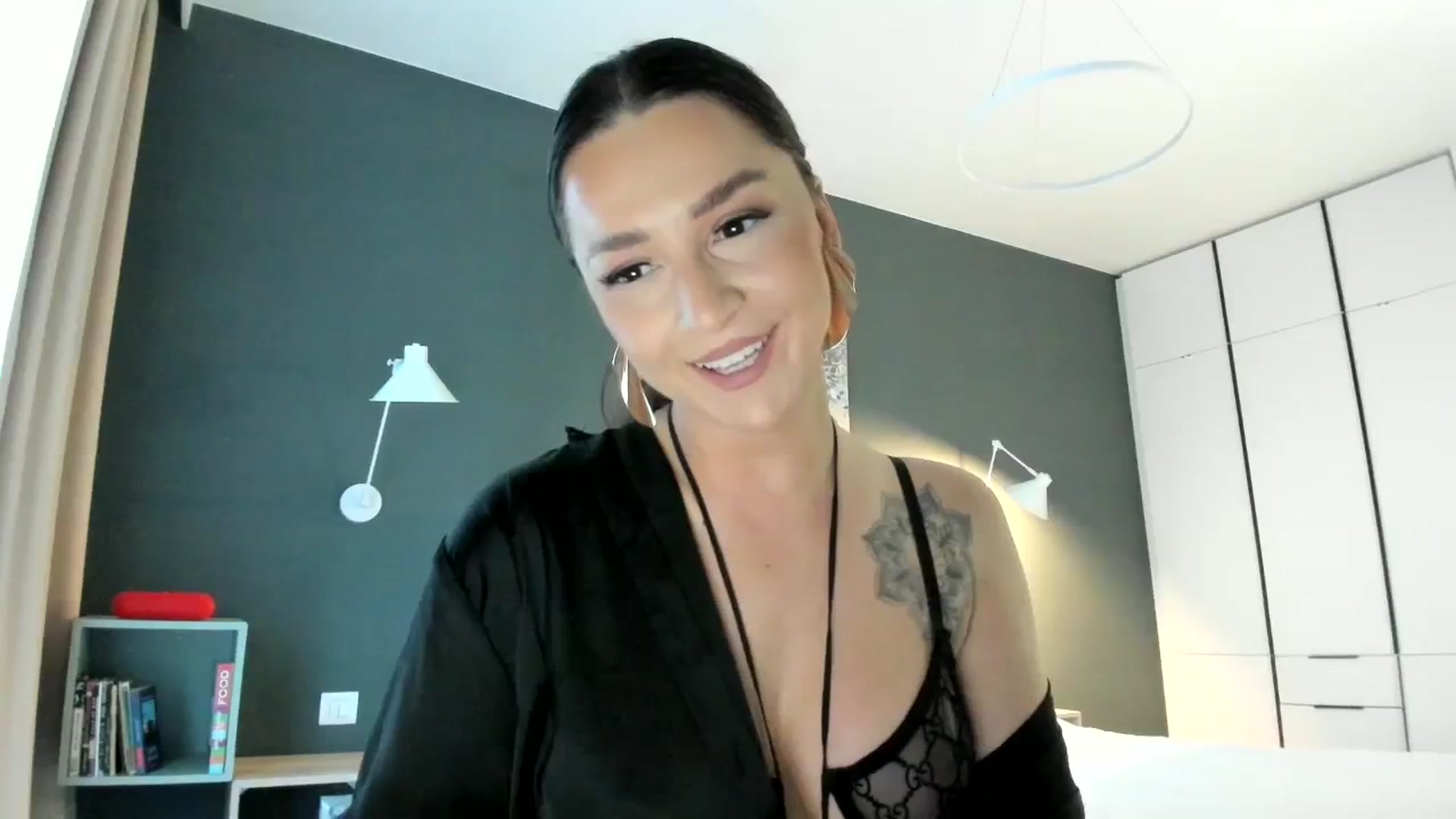 Gallery image thumbnail from Eve___'s myfreecams stream on, 03/09/2024, 16:29 image 10 of 20
