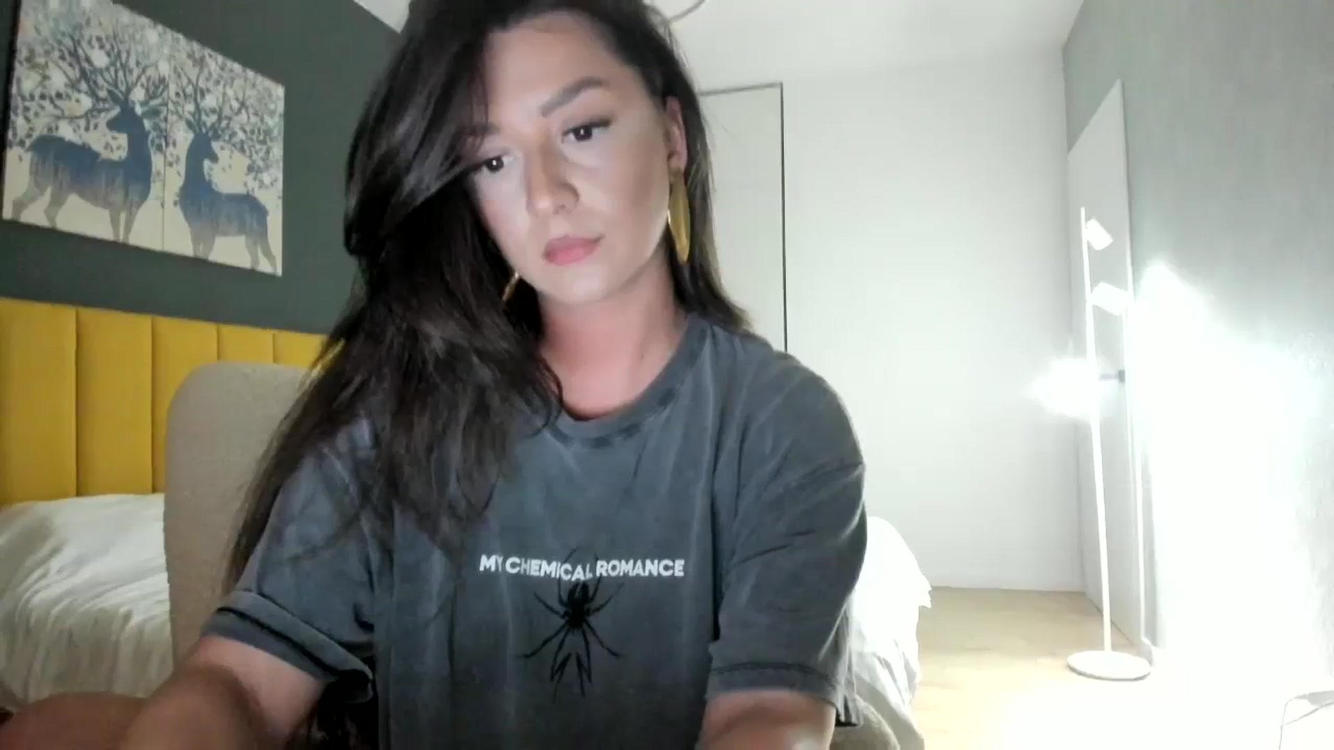 Gallery image thumbnail from Eve___'s myfreecams stream on, 04/06/2024, 15:34 image 8 of 20