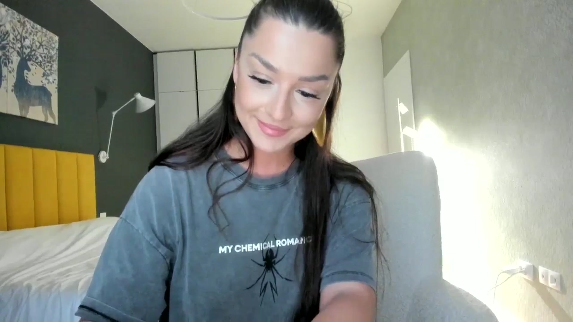 Gallery image thumbnail from Eve___'s myfreecams stream on, 04/06/2024, 16:28 image 20 of 20
