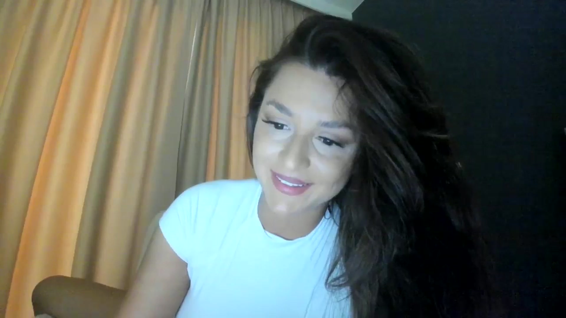 Gallery image thumbnail from Eve___'s myfreecams stream on, 04/14/2024, 12:54 image 20 of 20