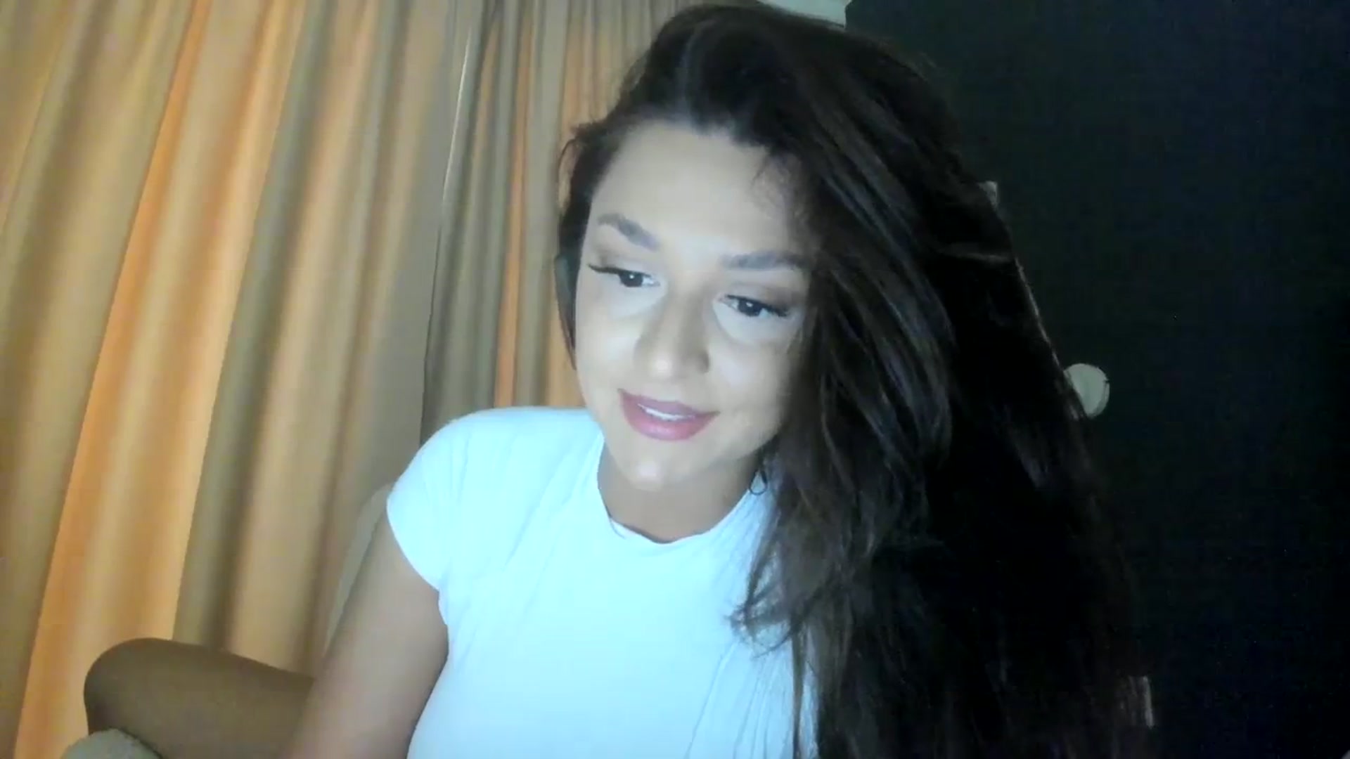 Gallery image thumbnail from Eve___'s myfreecams stream on, 04/14/2024, 12:54 image 19 of 20