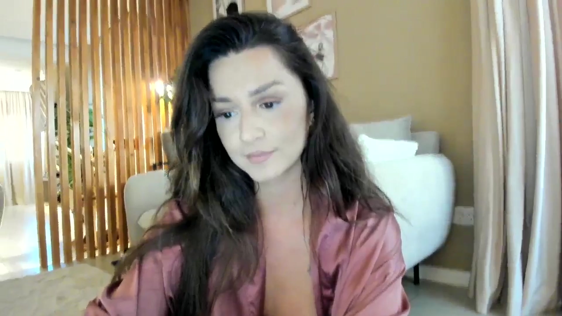 Gallery image thumbnail from Eve___'s myfreecams stream on, 04/26/2024, 16:41 image 5 of 20