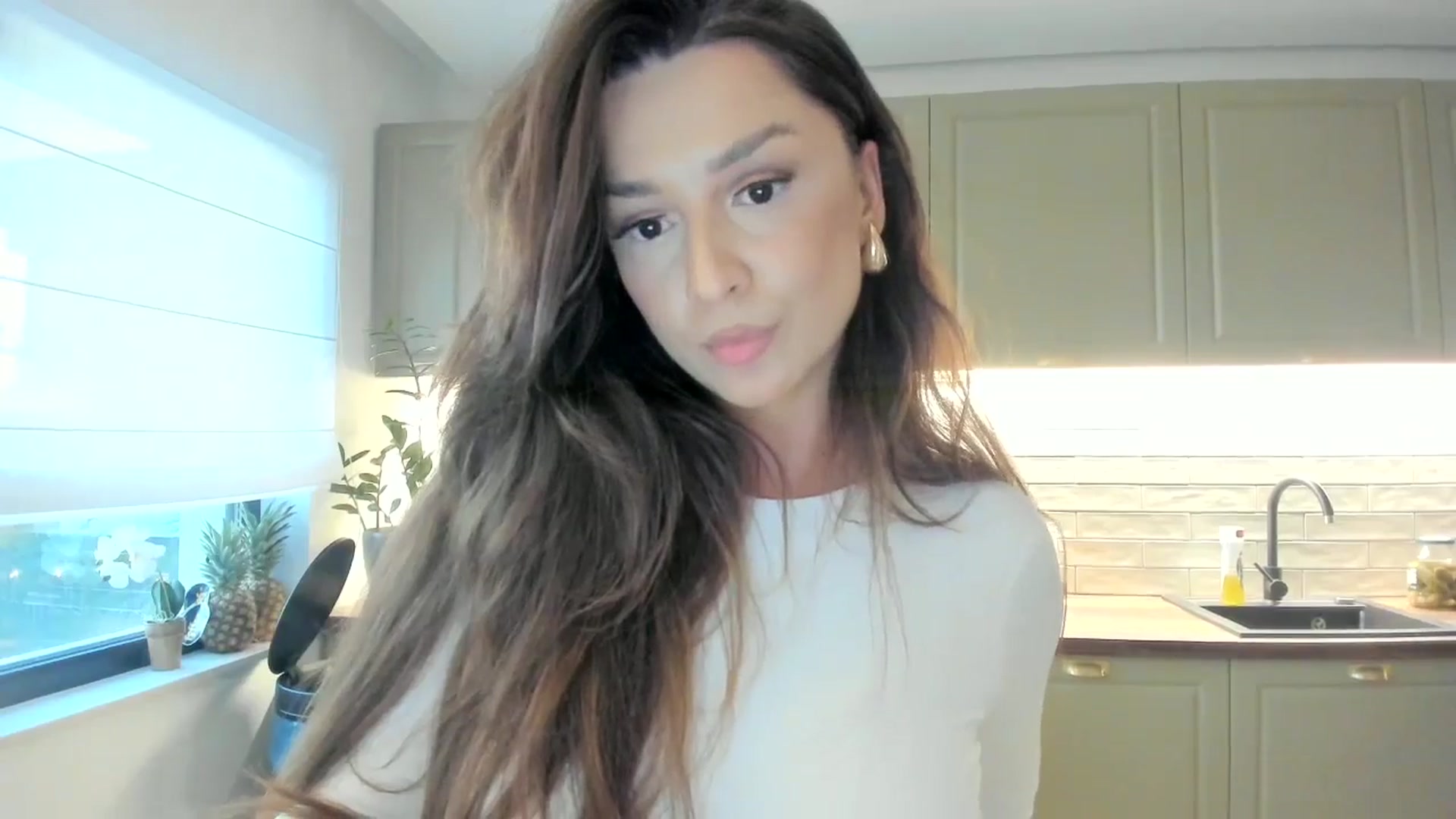 Gallery image thumbnail from Eve___'s myfreecams stream on, 04/26/2024, 16:41 image 19 of 20