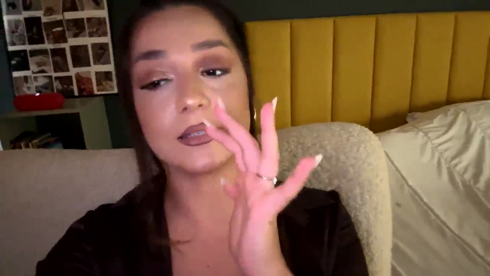 Gallery image thumbnail from Eve___'s myfreecams stream on, 04/27/2024, 14:20 image 2 of 20