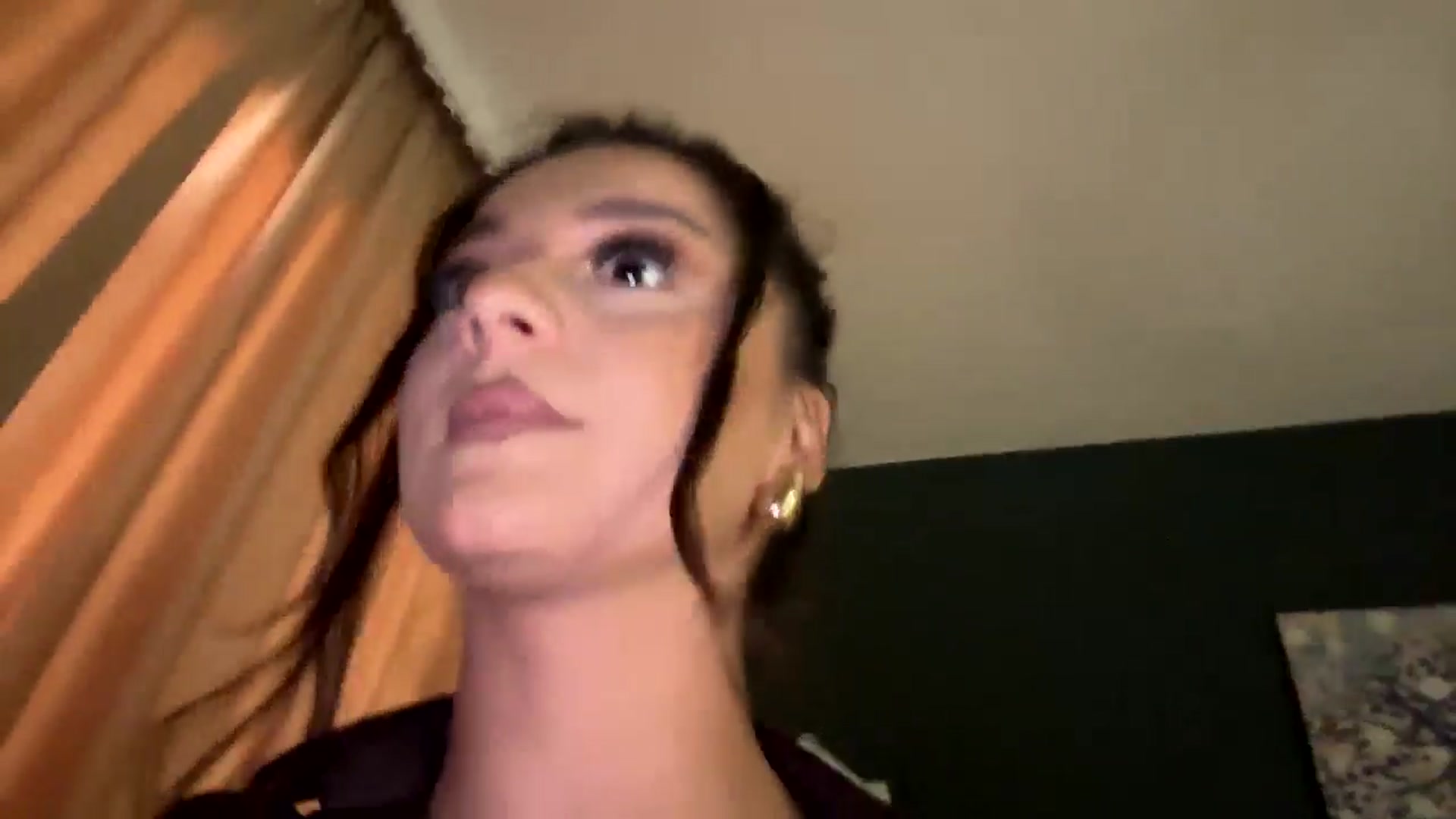 Gallery image thumbnail from Eve___'s myfreecams stream on, 04/27/2024, 14:20 image 3 of 20