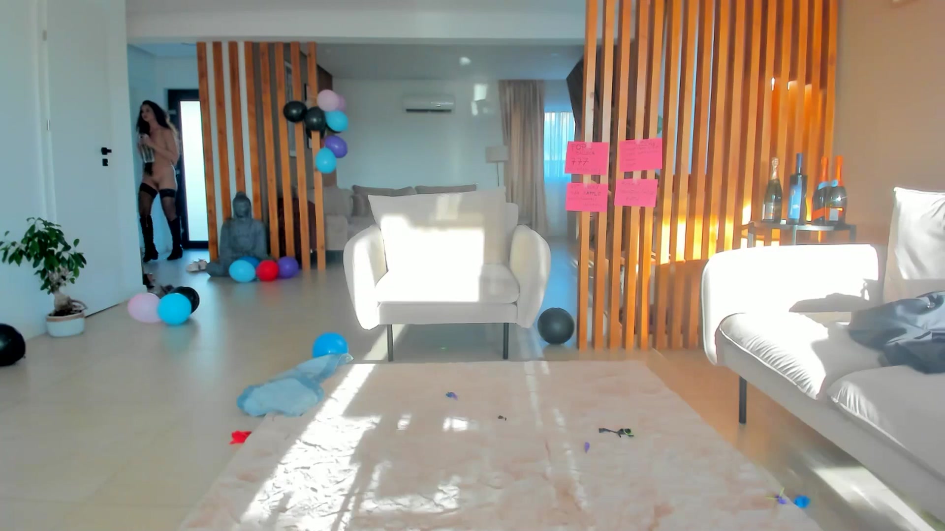 Gallery image thumbnail from Eve___'s myfreecams stream on, 04/28/2024, 17:17 image 9 of 20