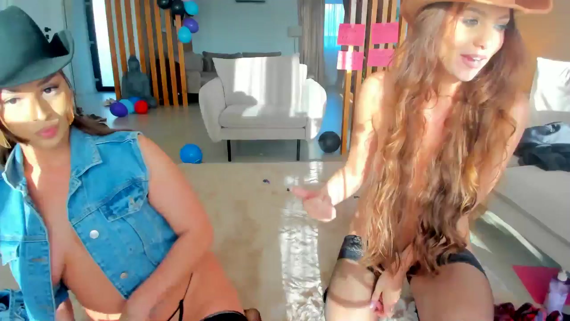 Gallery image thumbnail from Eve___'s myfreecams stream on, 04/28/2024, 17:17 image 11 of 20