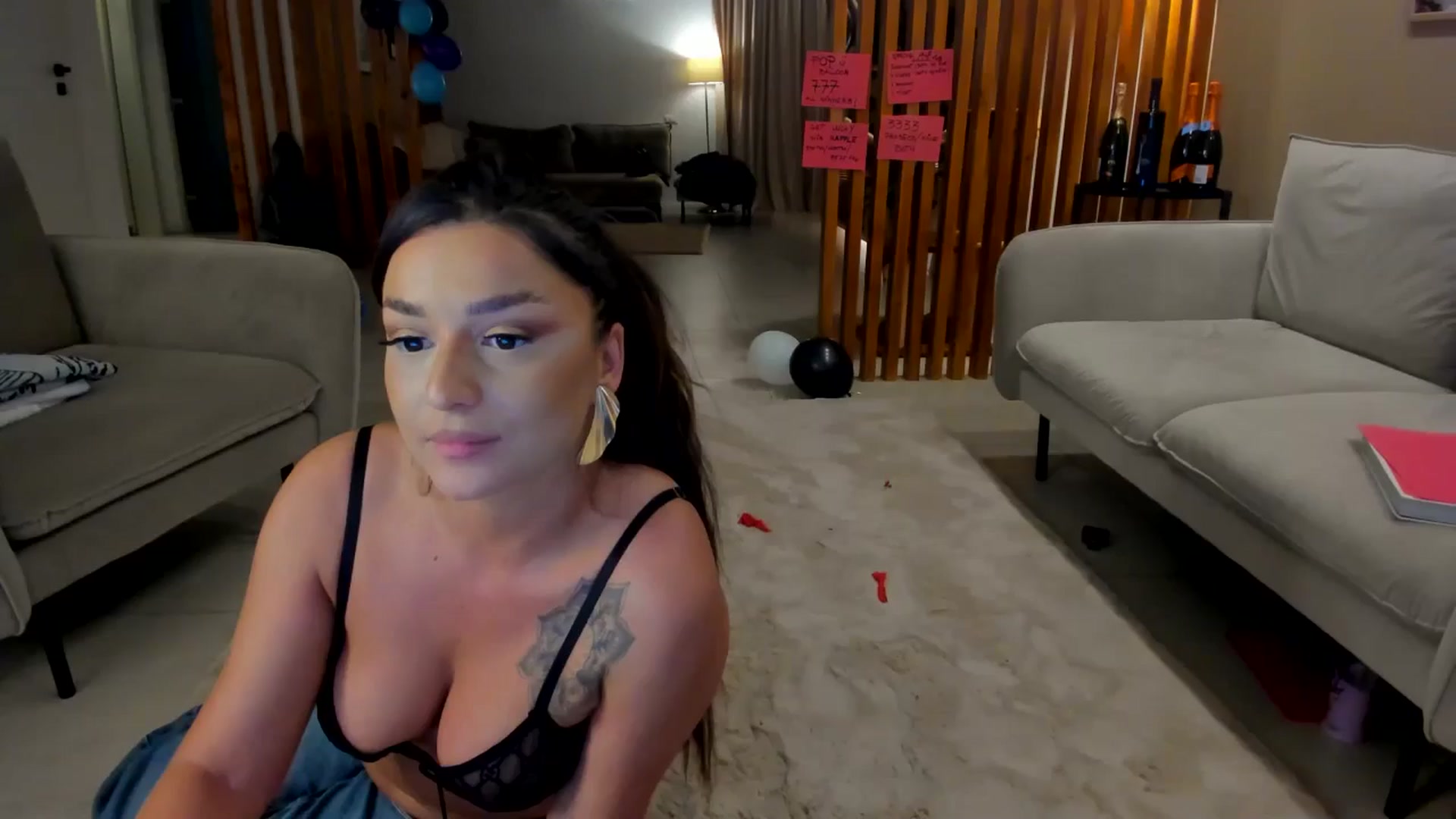 Gallery image thumbnail from Eve___'s myfreecams stream on, 04/28/2024, 19:29 image 10 of 20