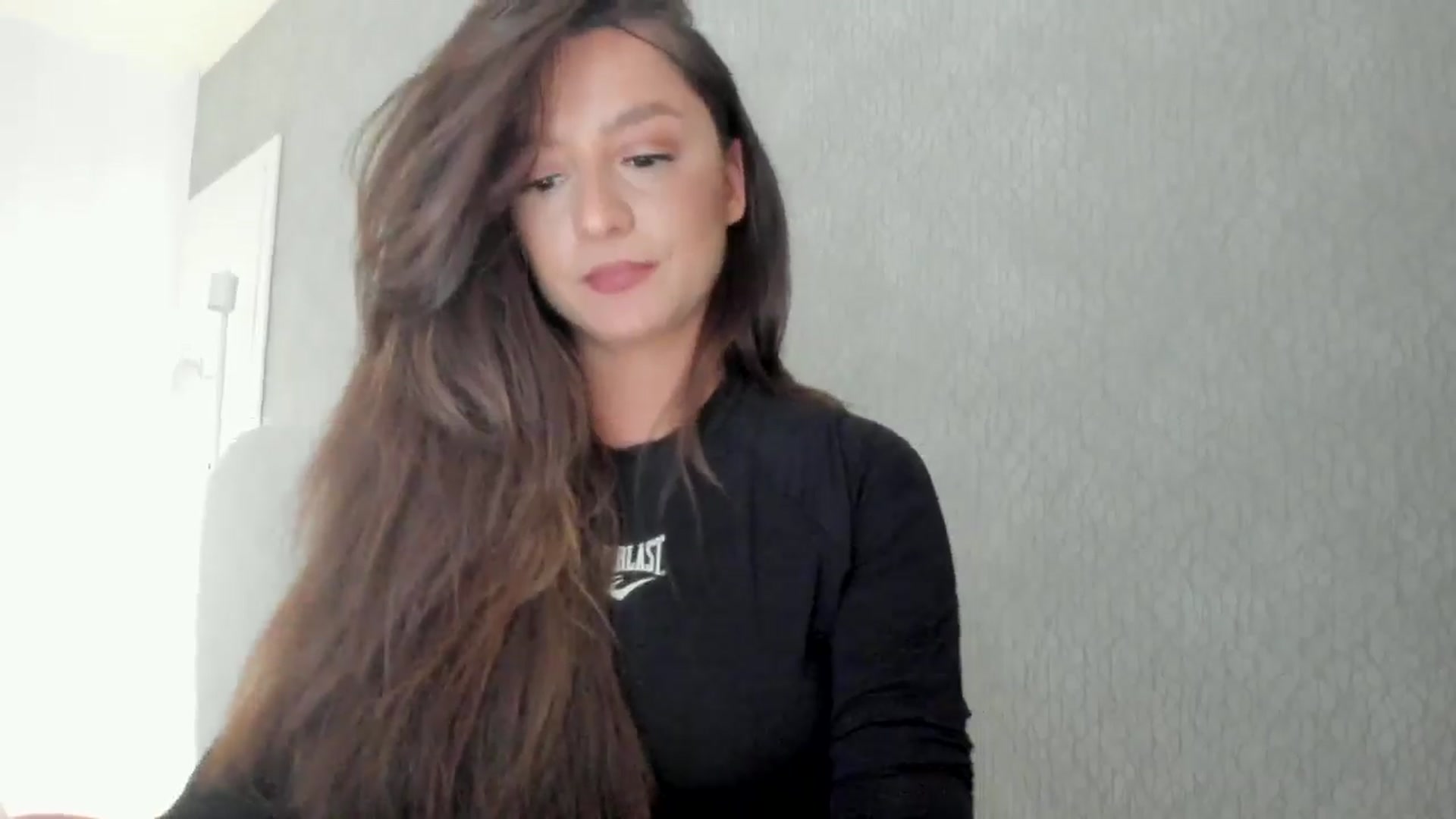 Gallery image thumbnail from Eve___'s myfreecams stream on, 05/17/2024, 15:31 image 10 of 20