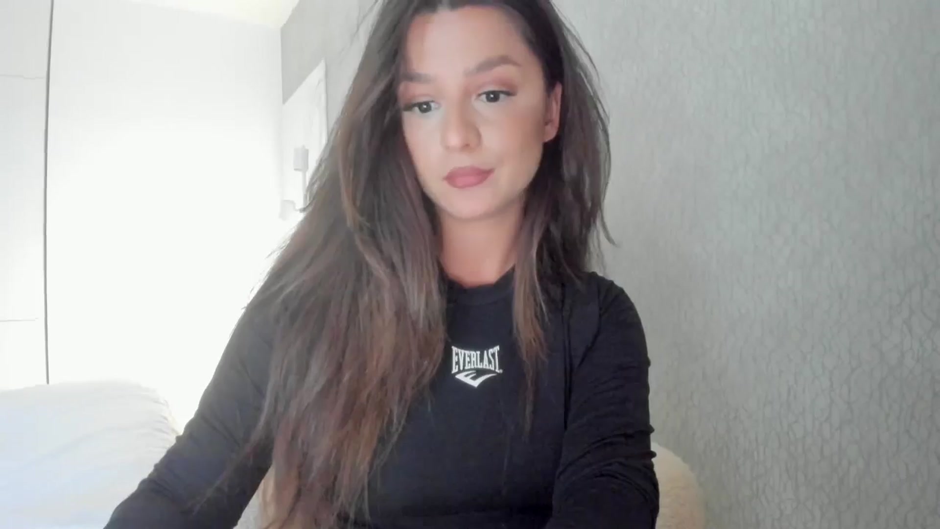 Gallery image thumbnail from Eve___'s myfreecams stream on, 05/17/2024, 15:31 image 3 of 20