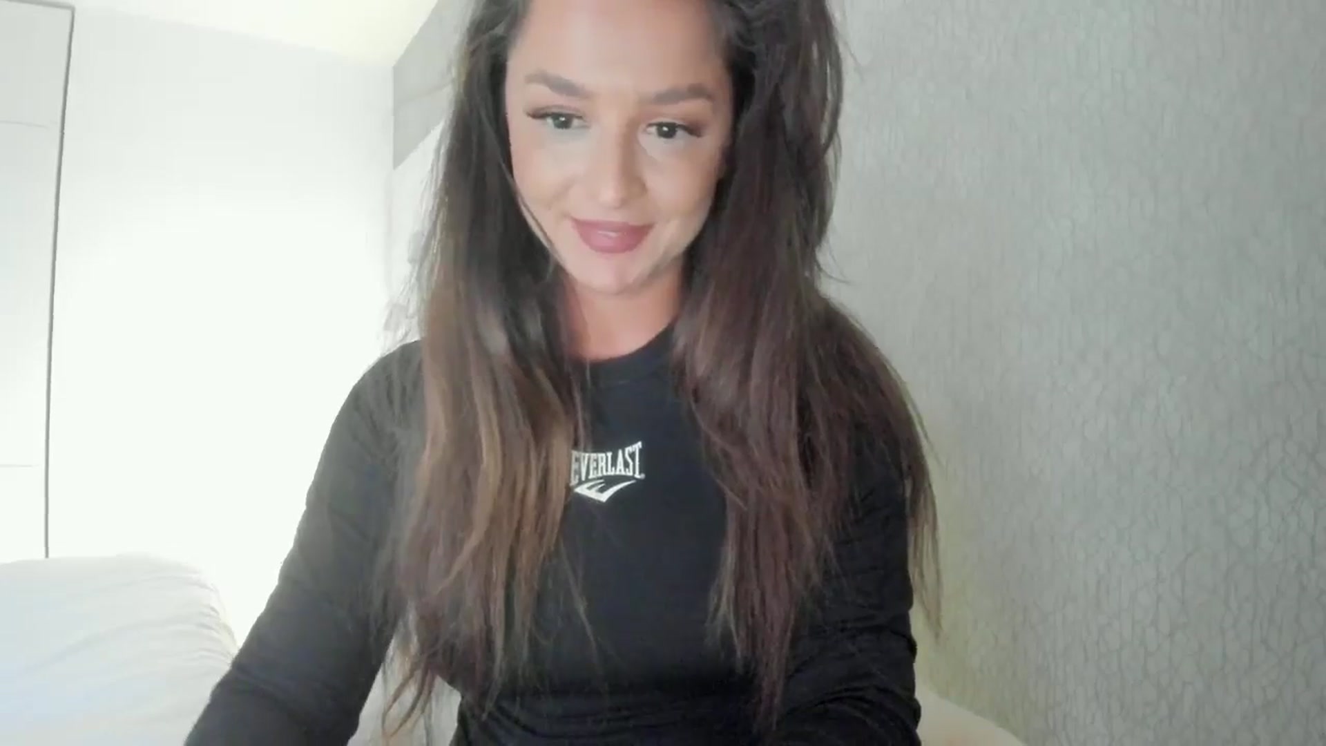 Gallery image thumbnail from Eve___'s myfreecams stream on, 05/17/2024, 15:31 image 4 of 20
