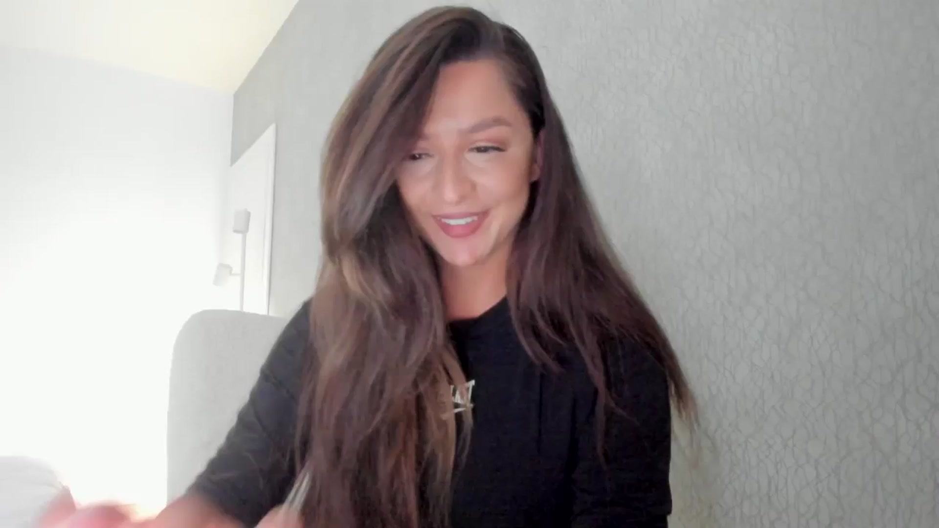 Gallery image thumbnail from Eve___'s myfreecams stream on, 05/17/2024, 15:31 image 2 of 20