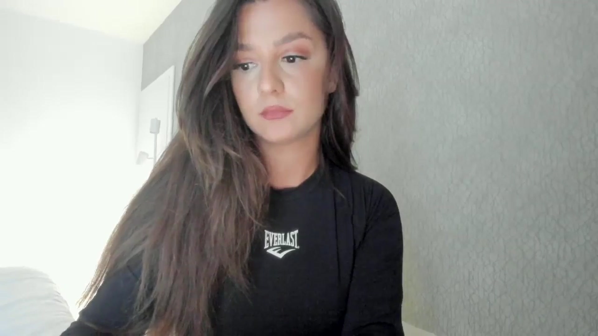 Gallery image thumbnail from Eve___'s myfreecams stream on, 05/17/2024, 15:31 image 19 of 20