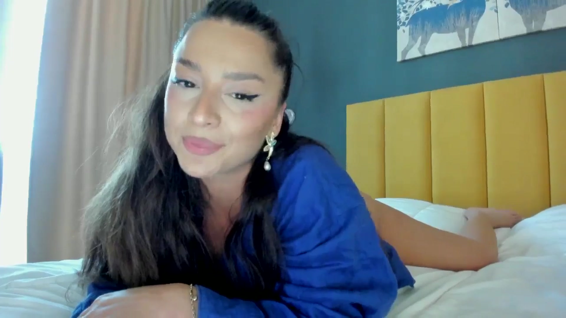 Gallery image thumbnail from Eve___'s myfreecams stream on, 06/02/2024, 15:25 image 12 of 20