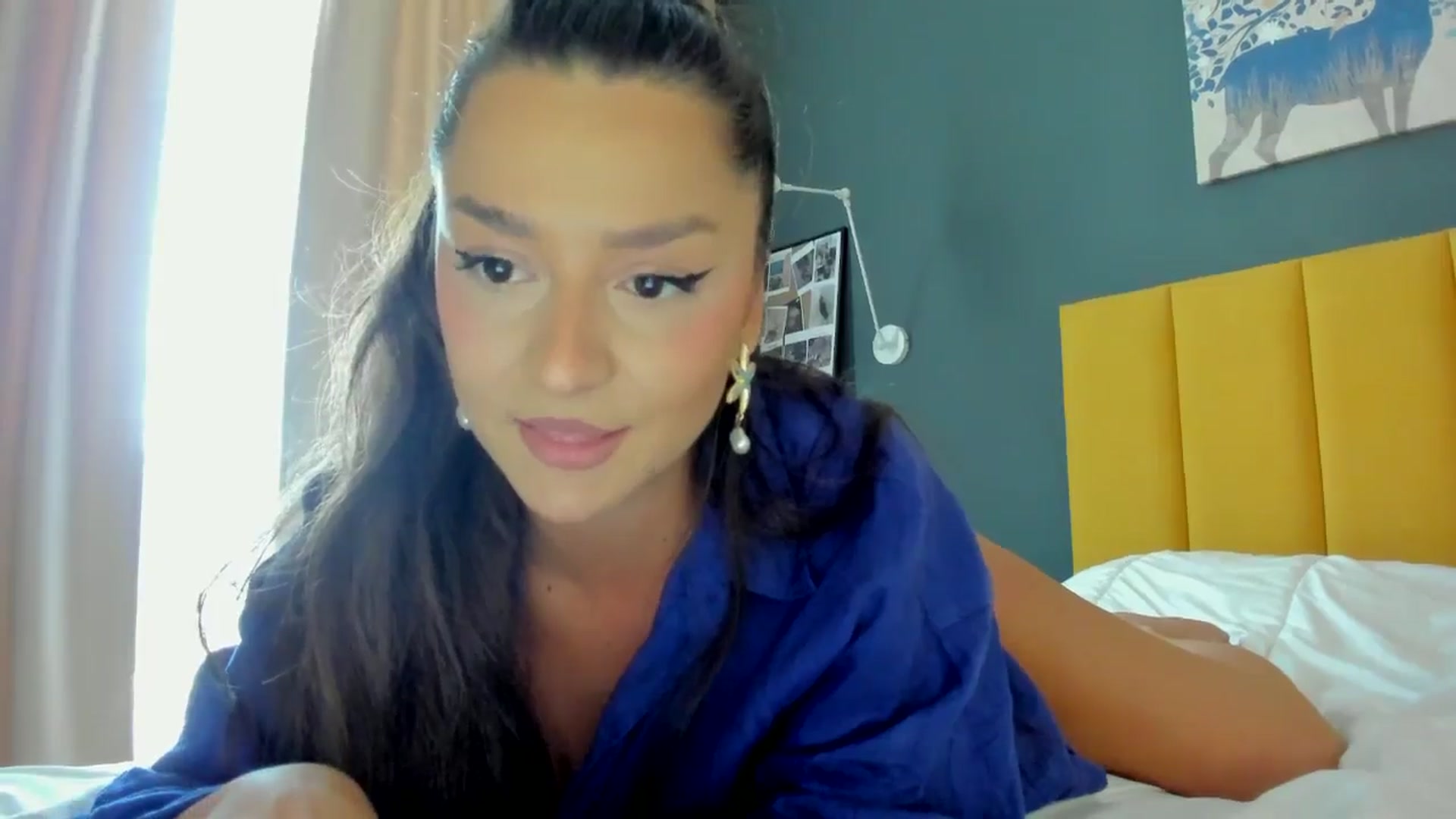 Gallery image thumbnail from Eve___'s myfreecams stream on, 06/02/2024, 15:25 image 2 of 20
