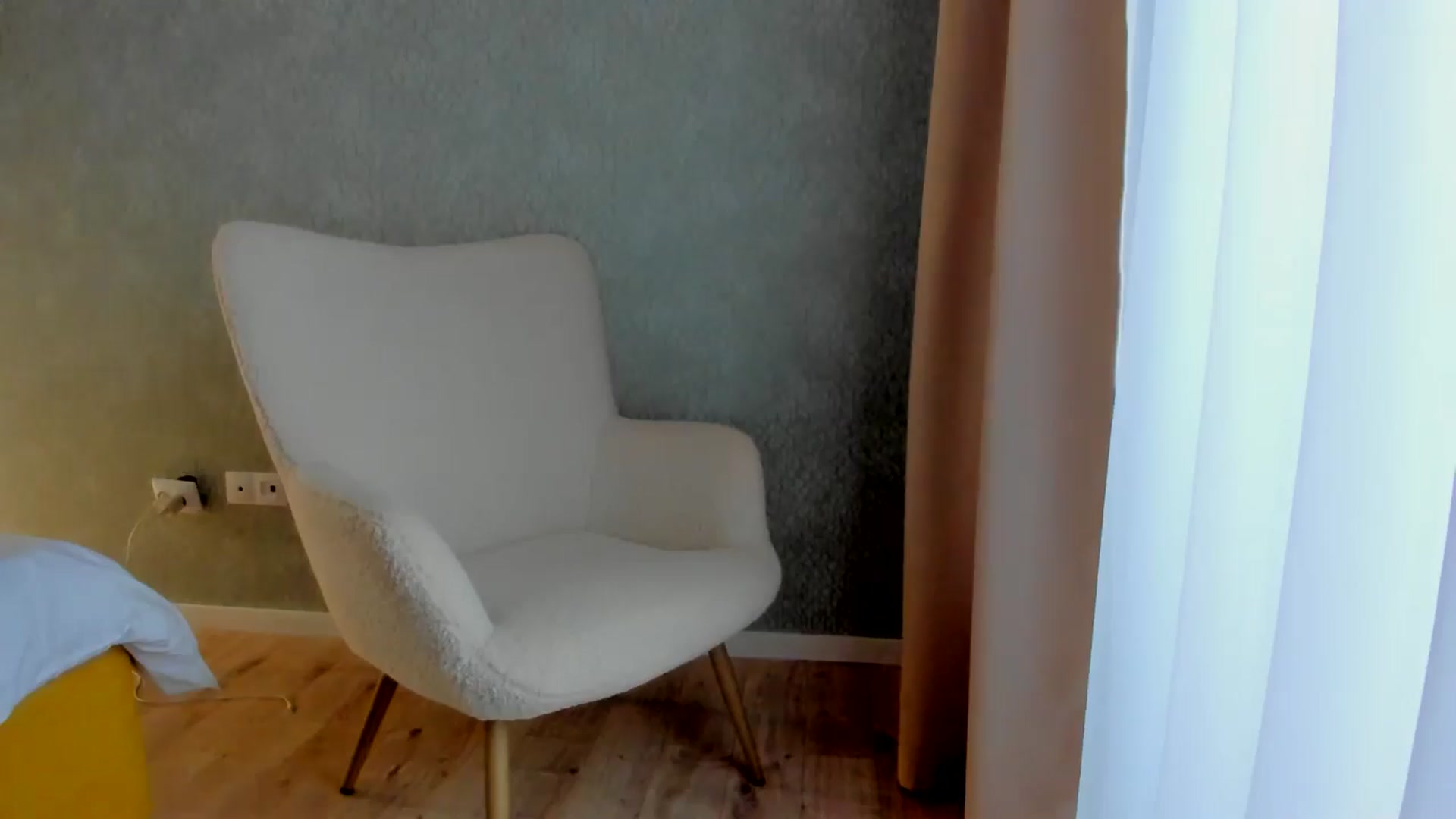 Gallery image thumbnail from Eve___'s myfreecams stream on, 06/03/2024, 13:54 image 5 of 20
