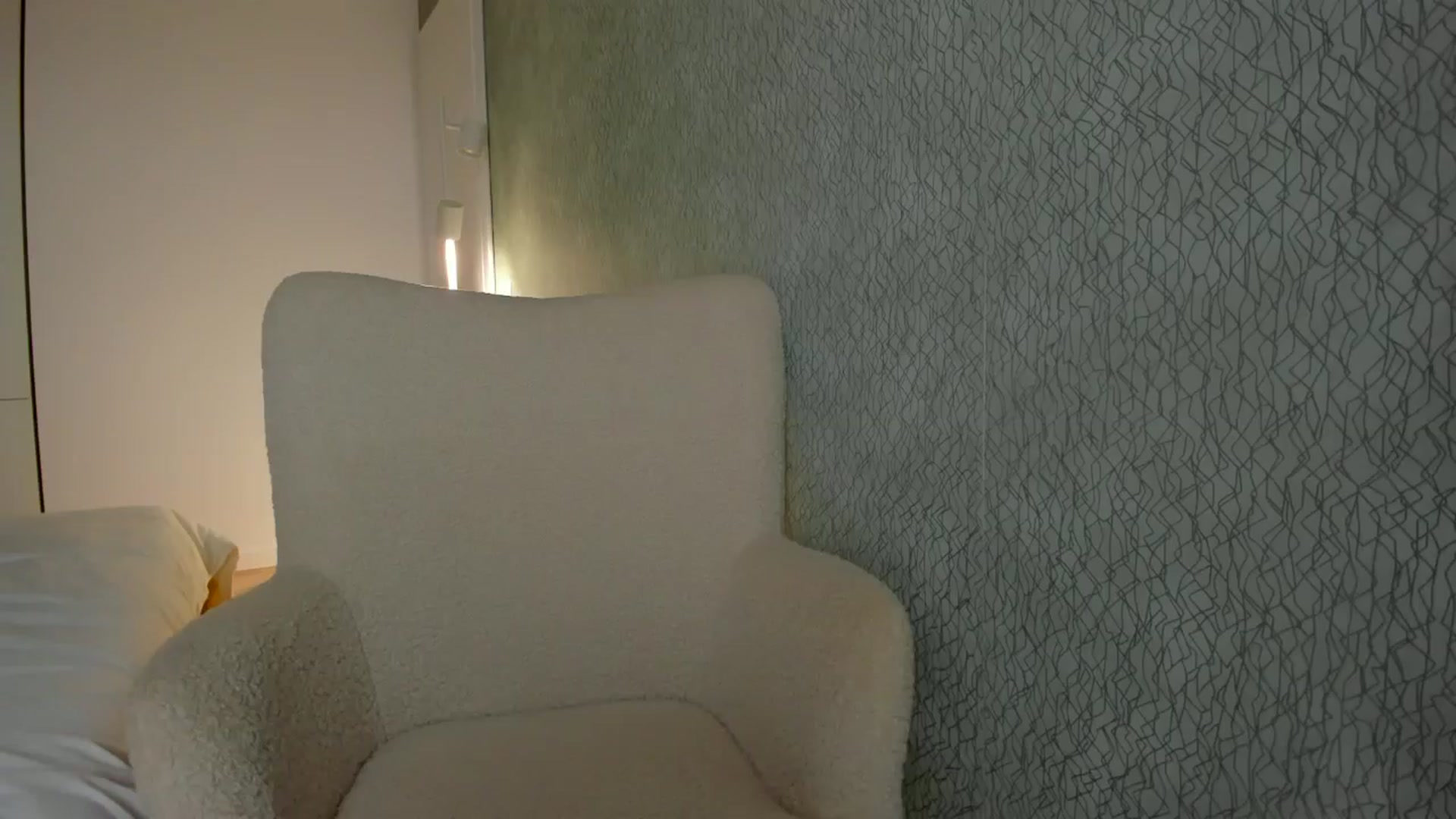 Gallery image thumbnail from Eve___'s myfreecams stream on, 07/03/2024, 14:45 image 9 of 20