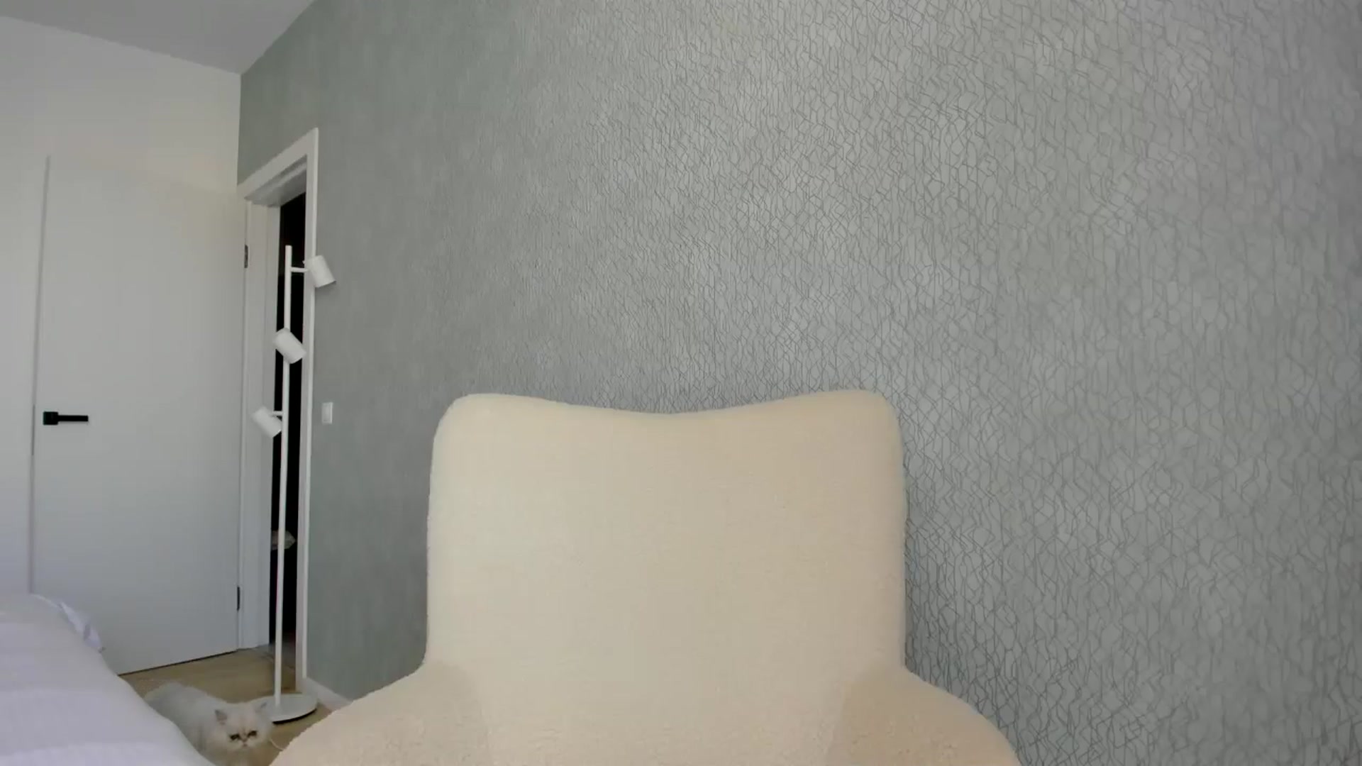 Gallery image thumbnail from Eve___'s myfreecams stream on, 07/06/2024, 13:22 image 15 of 20