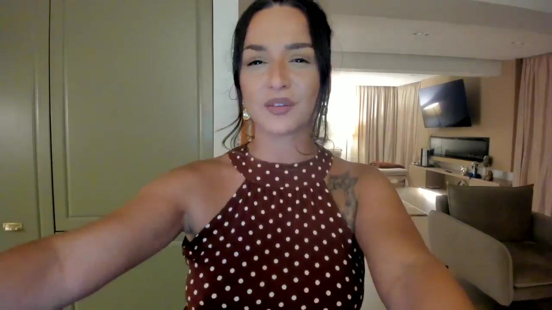 Gallery image thumbnail from Eve___'s myfreecams stream on, 07/21/2024, 19:56 image 18 of 20